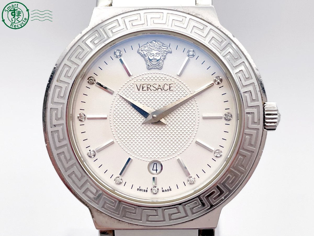 2404603743 ＃ 1円～！ Versace ヴェルサーチ ZSQ クォーツ QZ 2針 デイト アナログ 腕時計 白文字盤 ホワイト シルバー 純正ベルトの画像1