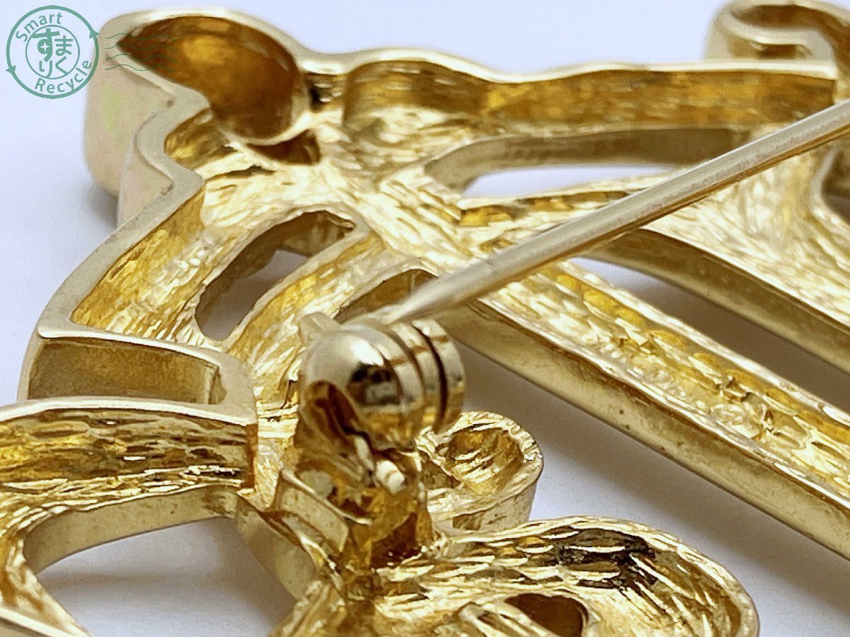 2404603982 * 1 иен ~ Christian Dior Christian Dior эмблема брошь примерно 6.4×5.5. Gold цвет аксессуары аксессуары 