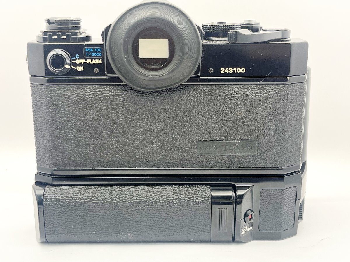 2404604412　■ Canon キヤノン F-1 一眼レフフィルムカメラ CANON LENS FD 50㎜ 1:1.8 S.C. ワインダー付き 空シャッターOK カメラ_画像2