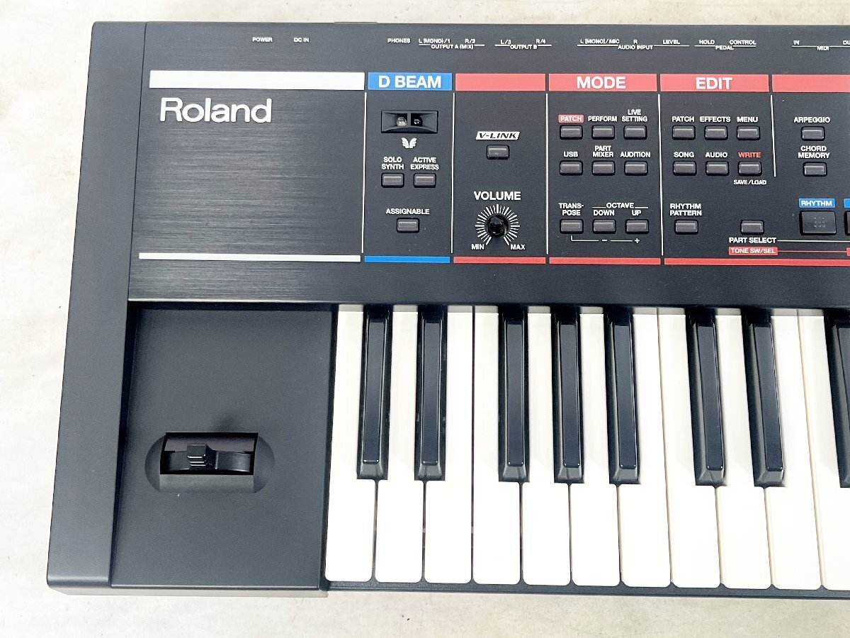 2404504392 ■ Roland ローランド JUNO-G シンセサイザー キーボード 鍵盤楽器 起動不可 ジャンク ケース・アダプター付きの画像2
