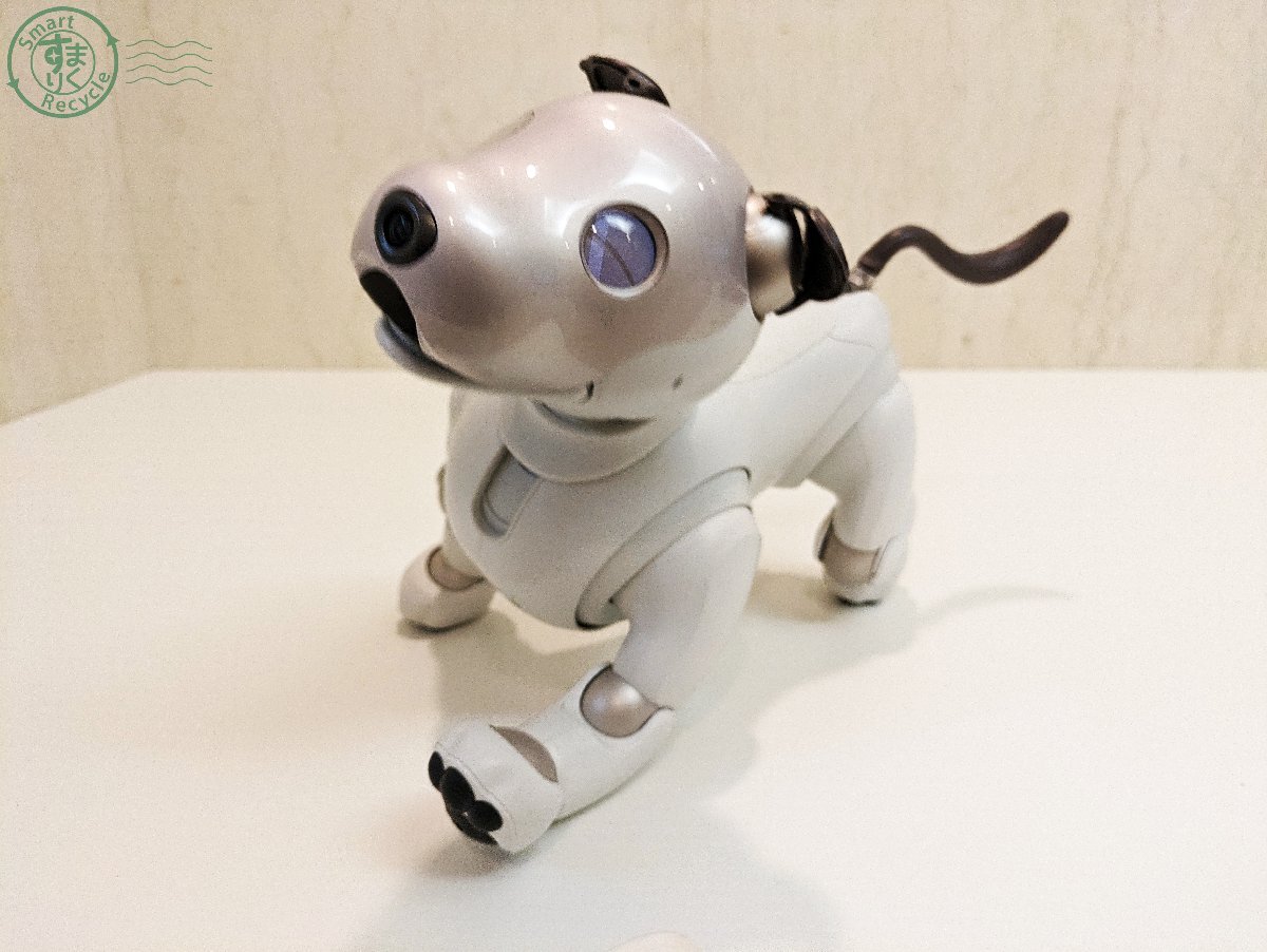 2404601455 ◎1円～！ SONY アイボ aibo ソニー 犬型 ロボット ERS-1000 本体 充電器 ボール付き 中古 現状品の画像4