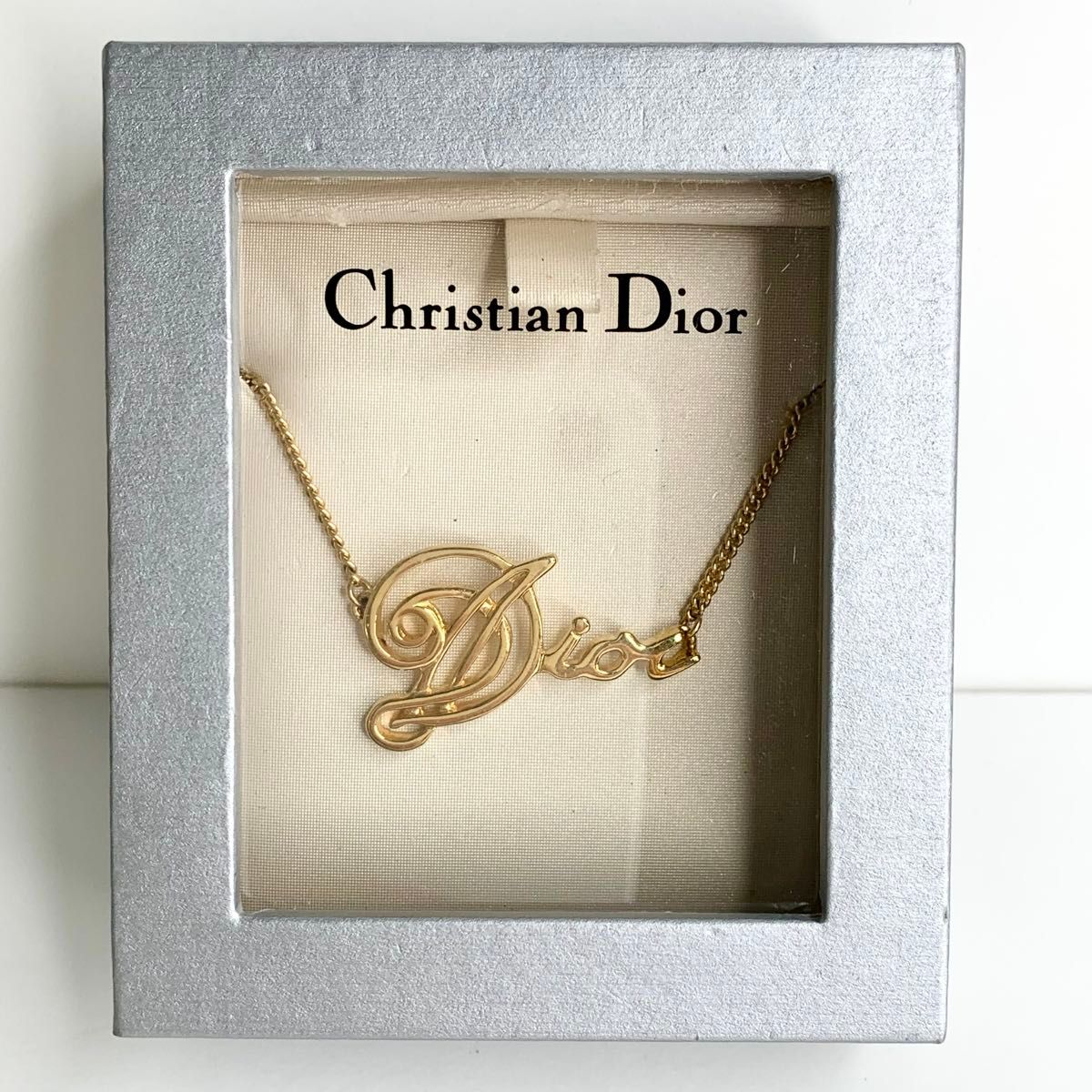 Dior ディオール 箱付き 希少 ゴールド ネックレス 筆記体 CD Dior ディオール 箱付き 希少 ゴールド ネックレス 筆記体 CD