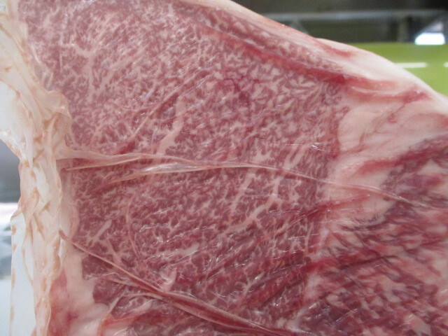 ブランド牛 チルド 黒毛和牛 外もも ナカ肉 もも肉 レア 3200g 最高級 A5 国産 焼肉 ステーキ ローストビーフ すき焼 赤身 牛肉 ブロックの画像4