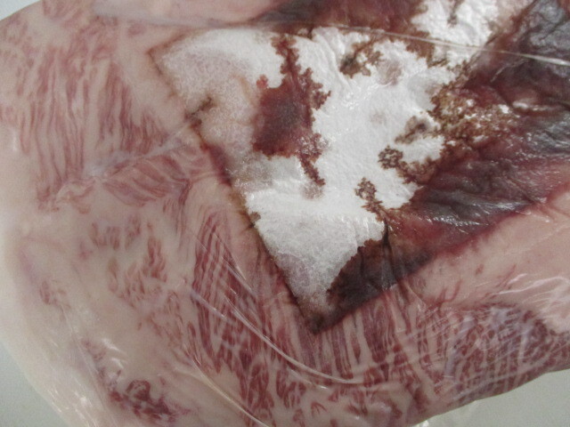 ブランド牛 チルド 黒毛和牛 サーロイン レア 3800g 最高級 A5 国産 ブロック ローストビーフ ステーキ 焼肉 カルビ すき焼 メス 雌 牛肉の画像5