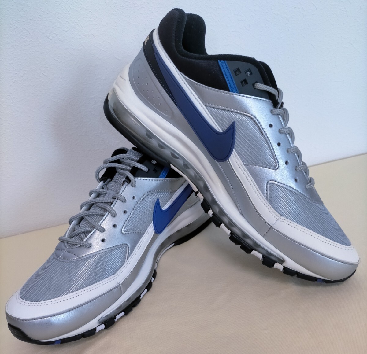 市場枯渇進行/デッドストック【ゴールデンサイズ 新品】NIKE 市場枯渇進行/デッドストック【ゴールデンサイズ 新品】NIKE