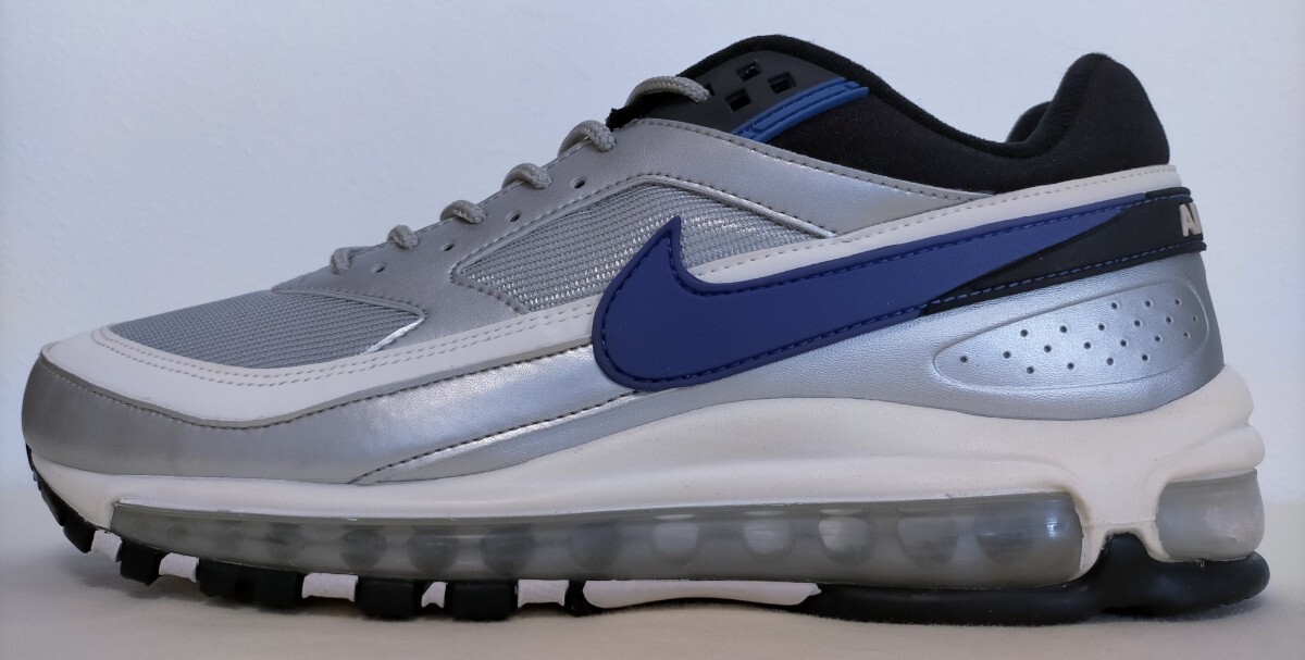 市場枯渇進行/デッドストック【ゴールデンサイズ 新品】NIKE 市場枯渇進行/デッドストック【ゴールデンサイズ 新品】NIKE