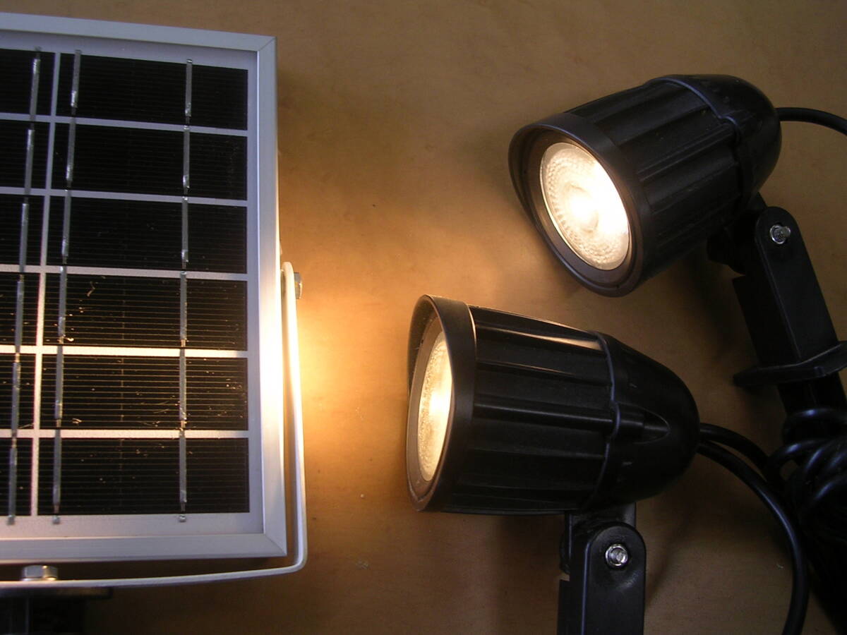 【ライト】MEIKEE ソーラー ガーデンライト  ソーラーとライトのみ ：スポットライト 電球色 昼白色 LED 屋外 の画像6
