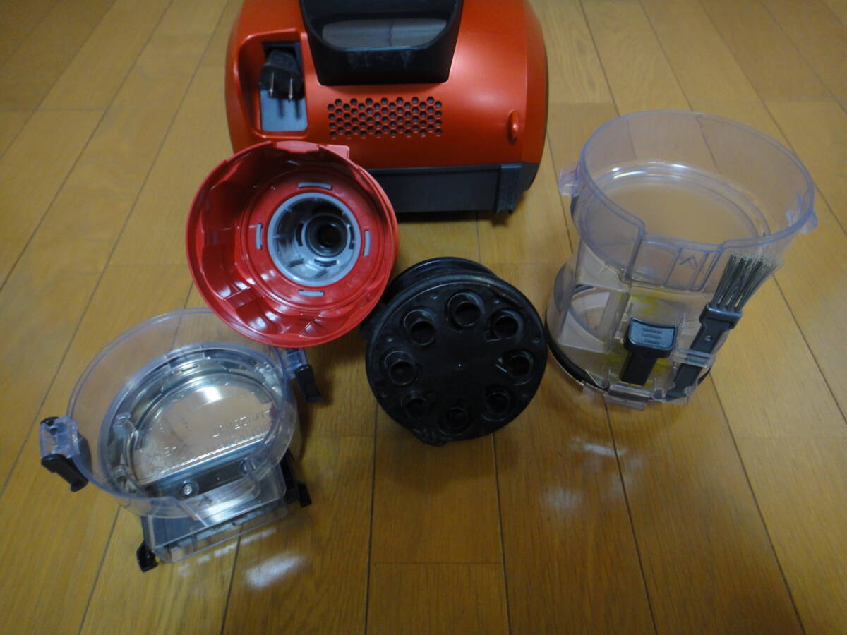動作品 サイクロン式掃除機 MC-SR560G RED レッド Panasonic 掃除機_画像3