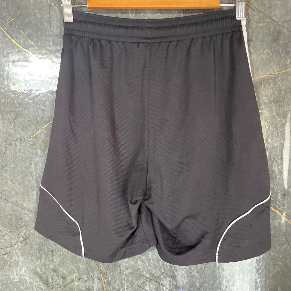adidas アディダス ショートパンツ us古着 黒 3本ライン|Yahoo adidas アディダス ショートパンツ us古着 黒 3本ライン|Yahoo