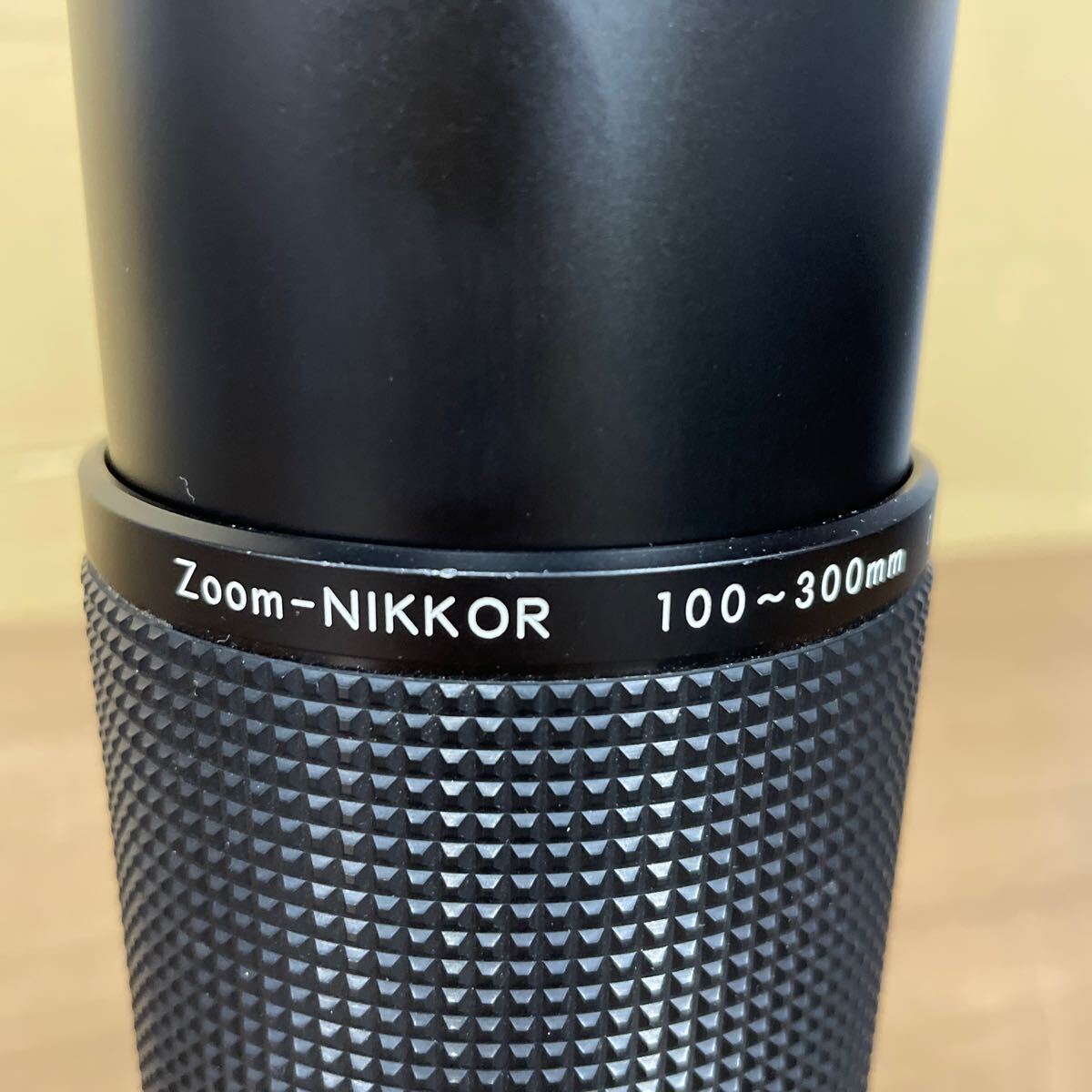 UTs273 Nikon ニコン Zoom-NIKKOR 100〜300mm 1:5.6 232101 Kenko MC SKYLIGHT 1B 62mm カメラレンズ _画像2