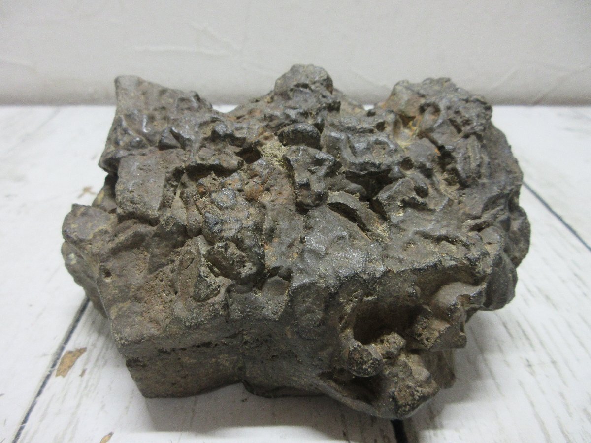 隕石・鉄隕石・磁石にくっつく・原石・鉱石・ 【星見】_画像1