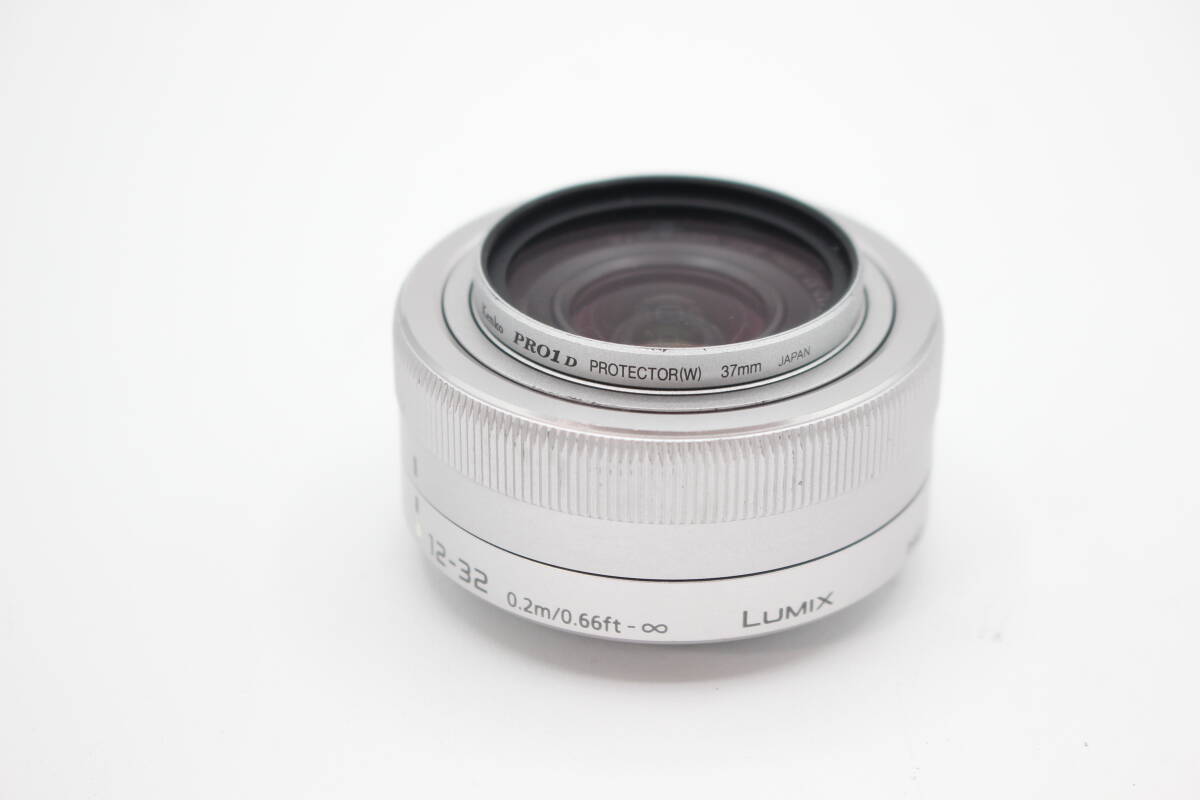 極上品◆Panasonic LUMIX G VARIO 12-32mm F3.5-5.6 MEGA O.I.S.◆0416_画像3