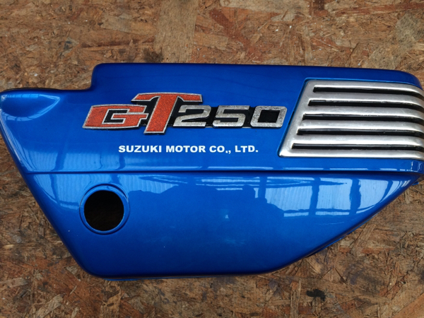 即決GT380GT250GT750サイドカバー用 ラベルステッカー検サンパチの画像2