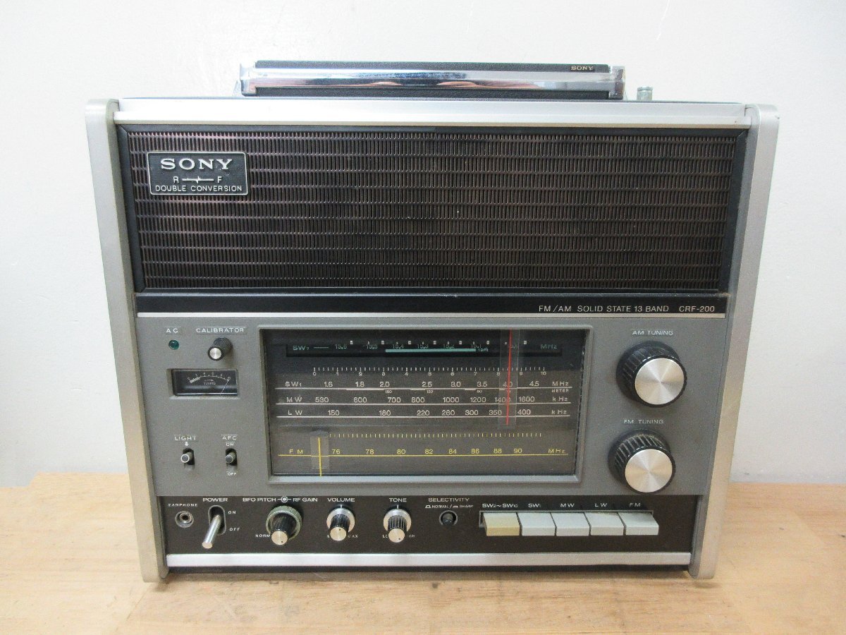 SONY SOLID STATE 13BAND CRF-200 昭和レトロ ラジオ 電池で通電確認のみの画像1