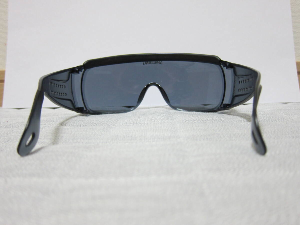 スポーツ サングラス （オーバーグラス：眼鏡の上から着用可能）2個（中古）の画像5