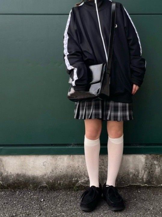 ユニクロ　UNIQLO　150 GIRLS チェックプリーツミニスコート　ミニスカート　完売品　スクールライク 制服　コスプレ