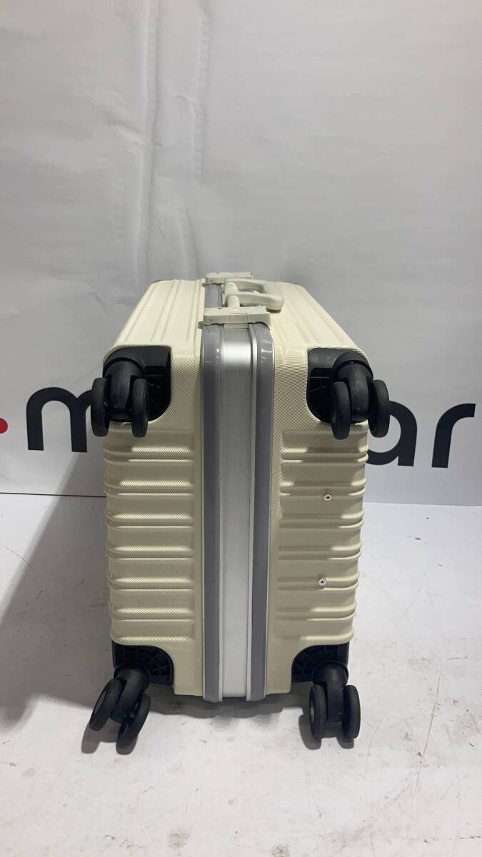 スーツケース　Mサイズ　ホワイト　キャリーバック　キャリーケース　SC105-24-new-WH_画像4