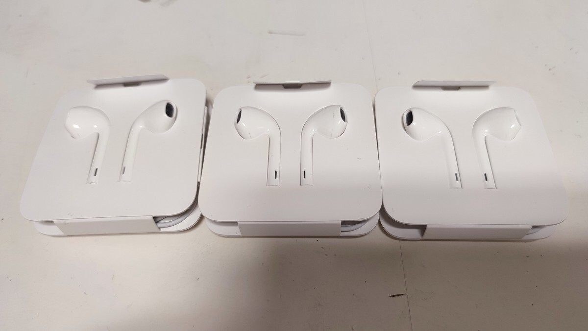 Apple イヤホン earpods ライトニング 変換アダプタつき 3個セット iPhone付属純正品 未使用_画像1