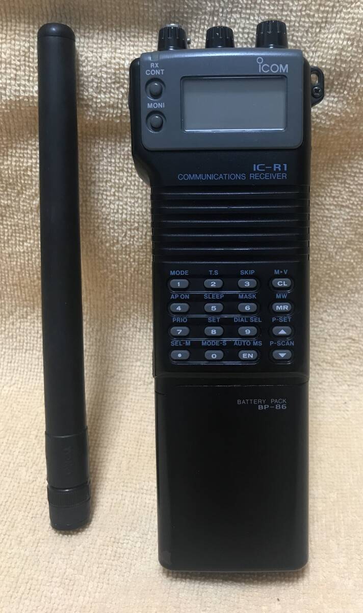 ICOM IC-R1 広帯域受信機 動作ジャンク品の画像2