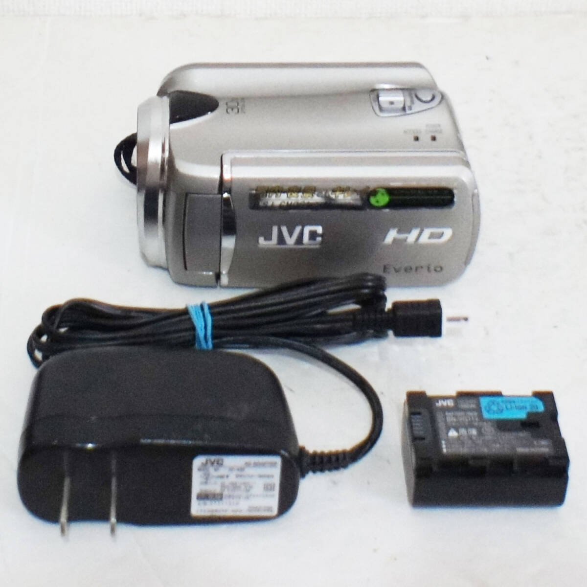 【送料無料】 JVC Everio GZ-HD620 フルハイビジョン 120GBHDD内蔵 光学30倍 タイムラプス撮影 動作確認済みの画像1