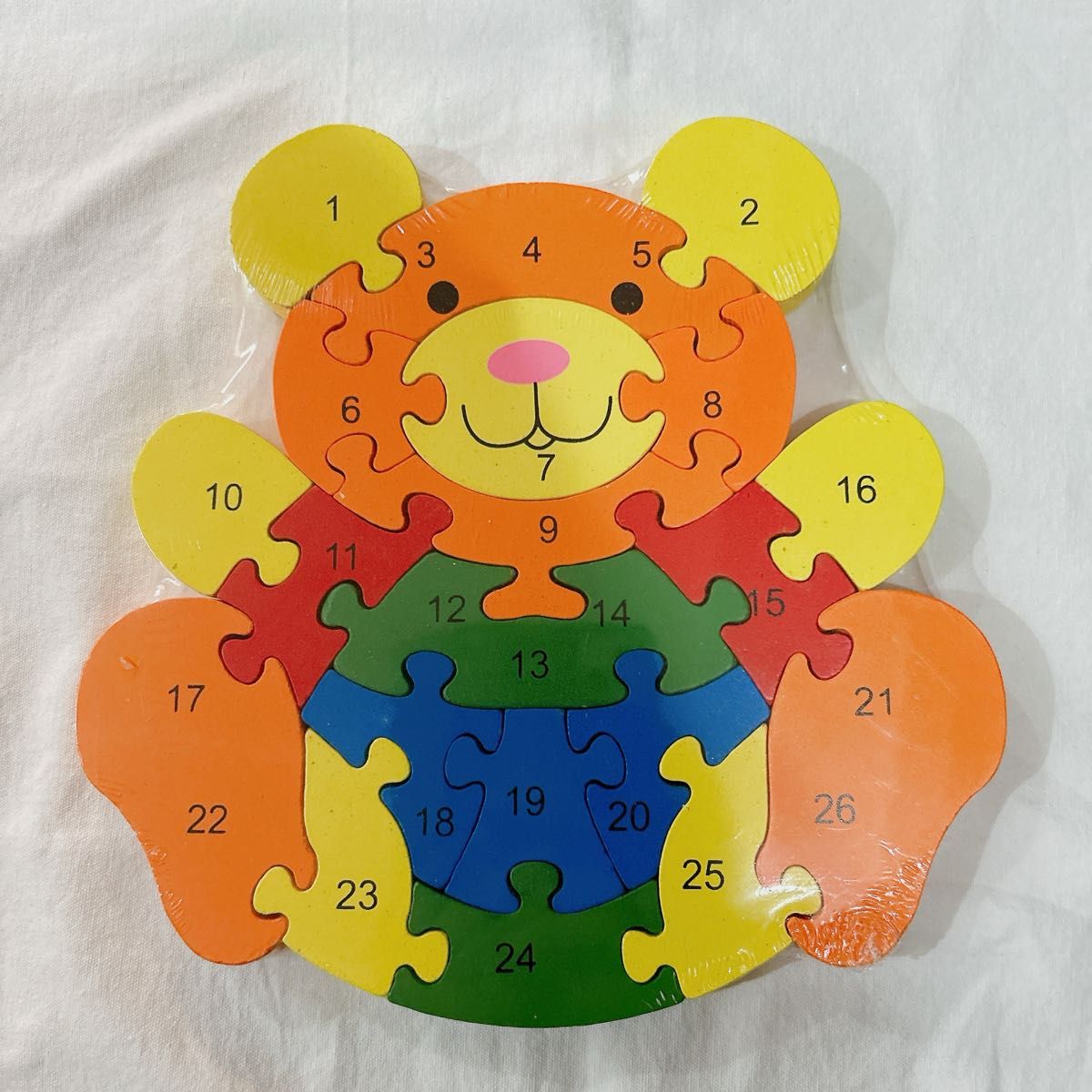 木製パズル  知育玩具  幼児教育 モンテッソーリアルファベット 数字 カラフル