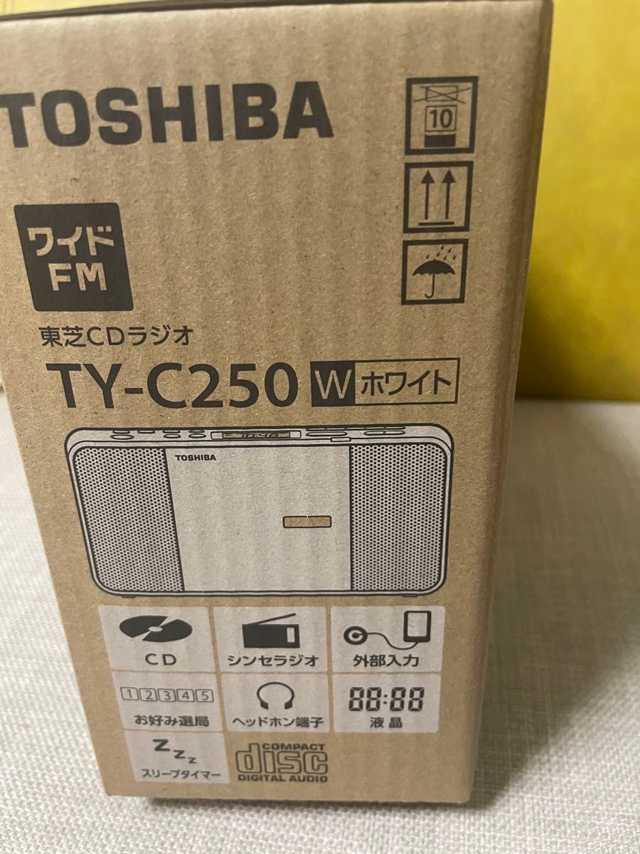 TY-C250  東芝  CDラジオ　新品未開封　プレゼント