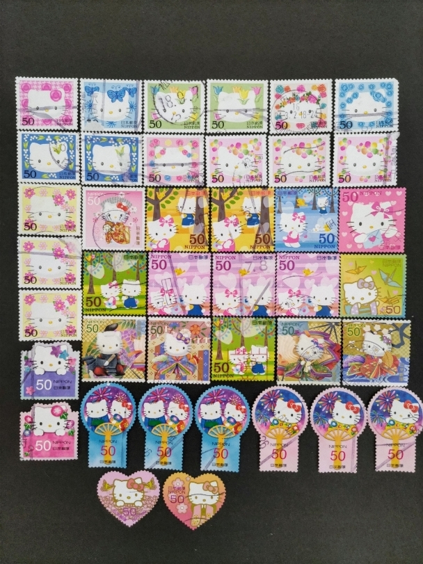 使用済み切手 「ハローキティ ５０円」 ４０枚の画像1