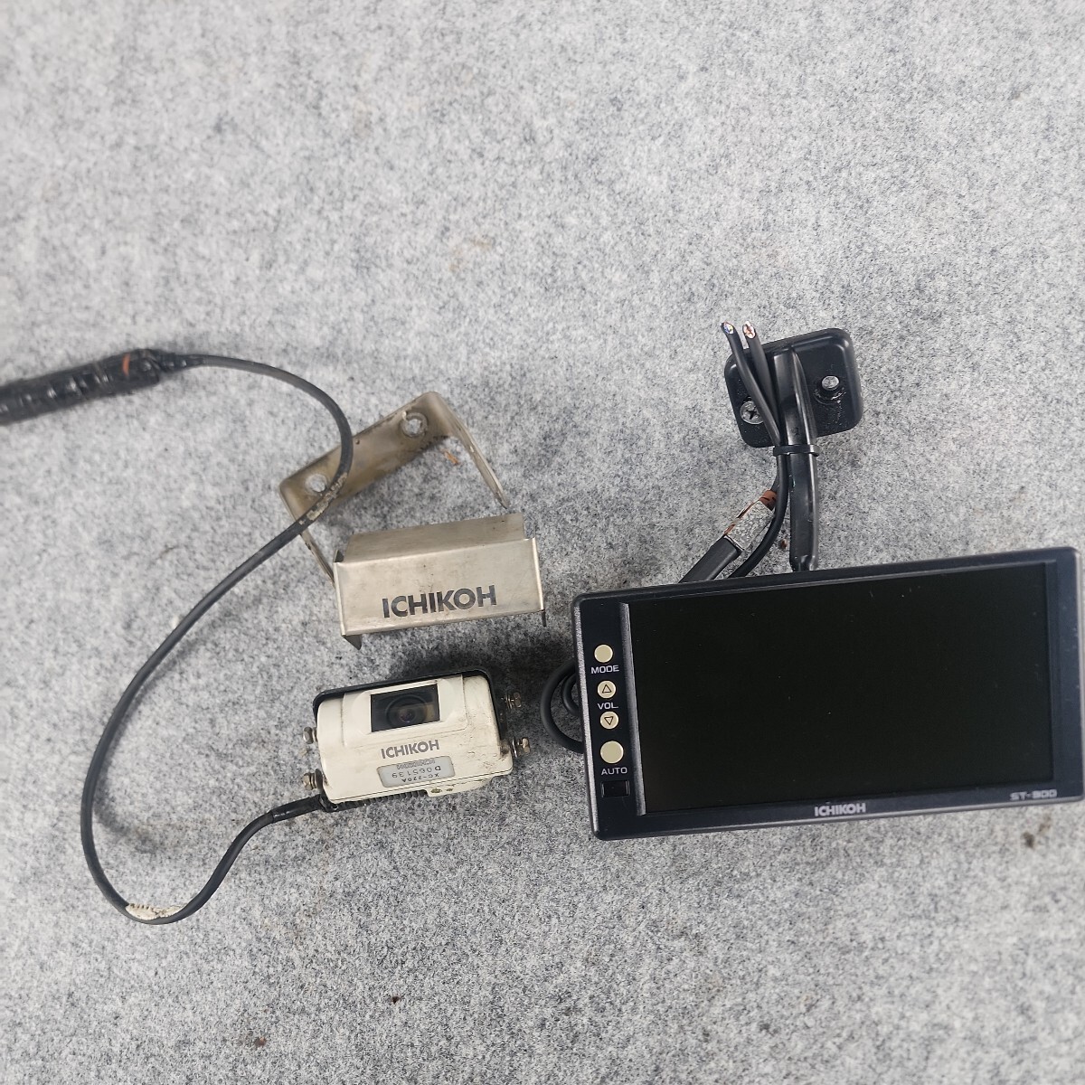 バックモニター ICHIKOH st-900 バックカメラ xc-220a バックモニター ICHIKOH st-900 バックカメラ xc-220a