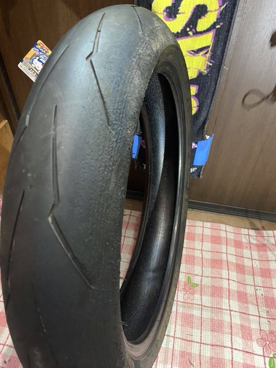 中古MCタイヤ 2022年製造 PIRELLI DIABLO SUPERCORSA SP V3 120/70ZR17 ピレリ ディアブロ スーパーコルサ 120 70 17 3622 K4790_画像4