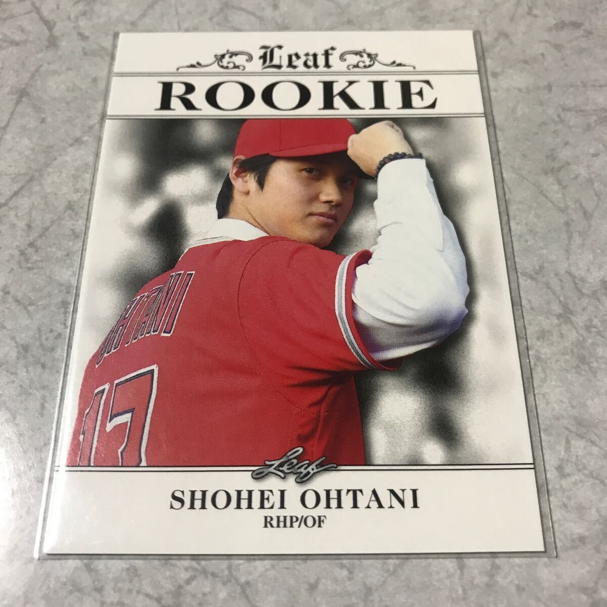 大谷翔平 MLB ルーキーカード RC 2018 LEAF ROOKIE #RA-01 SHOHEI OHTANI リアル二刀流 入団会見 ANGELS 元北海道日本ハムファイターズ_画像1