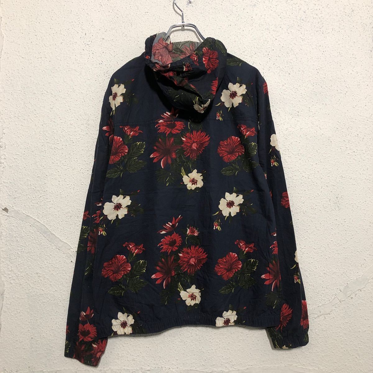 DENIM&FLOWER コットン ジャケット L ブラック ホワイト レッド フーディー ジップアップ 花 総柄 薄手 古着卸 アメリカ仕入 a512-5552_画像5