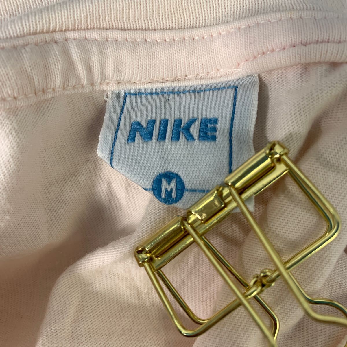 NIKE 半袖 ロゴTシャツ M ライトピンク ナイキ クルーネック 袖リブ ワンポイントロゴ 古着卸 アメリカ仕入 a604-5727_画像10