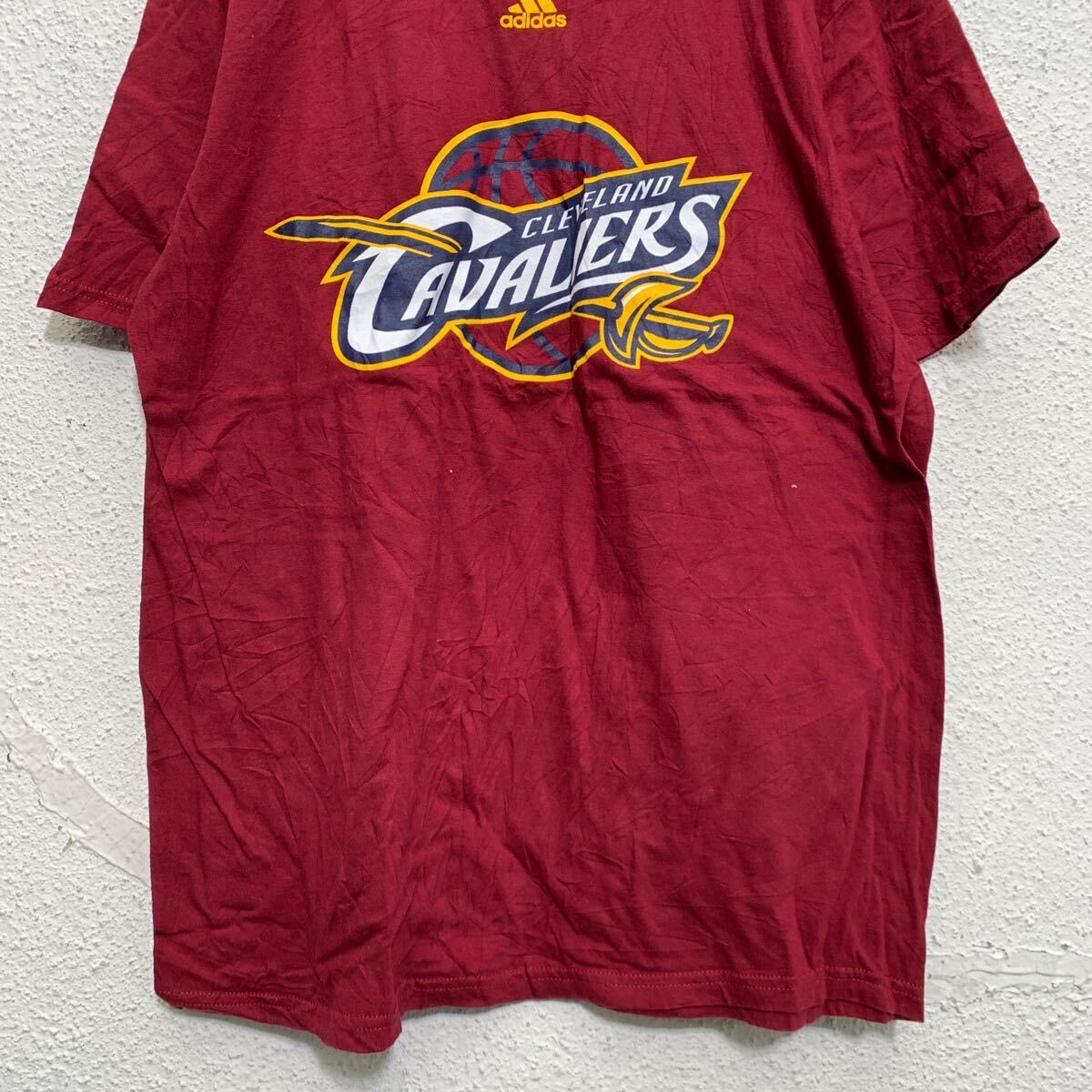 adidas 半袖 プリントTシャツ L バーガンディ アディダス クルーネック CAVALIERS バスケットボール 古着卸 アメリカ仕入 a603-6459の画像3