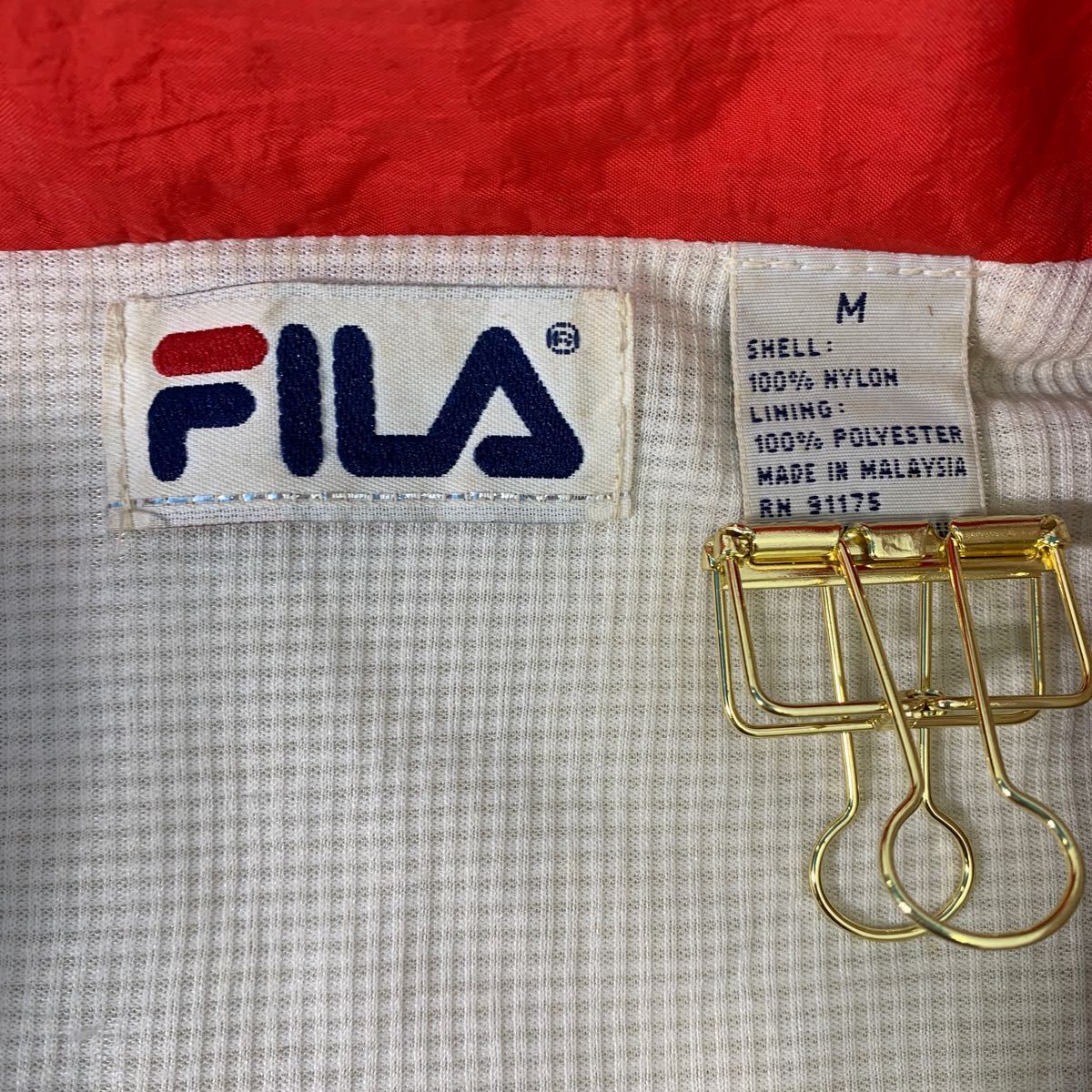 FILA ジップアップ ナイロンジャケット M ホワイト ネイビー レッド フィラ 切替 袖ロゴ 古著卸 アメリカ仕入 a603-5268
