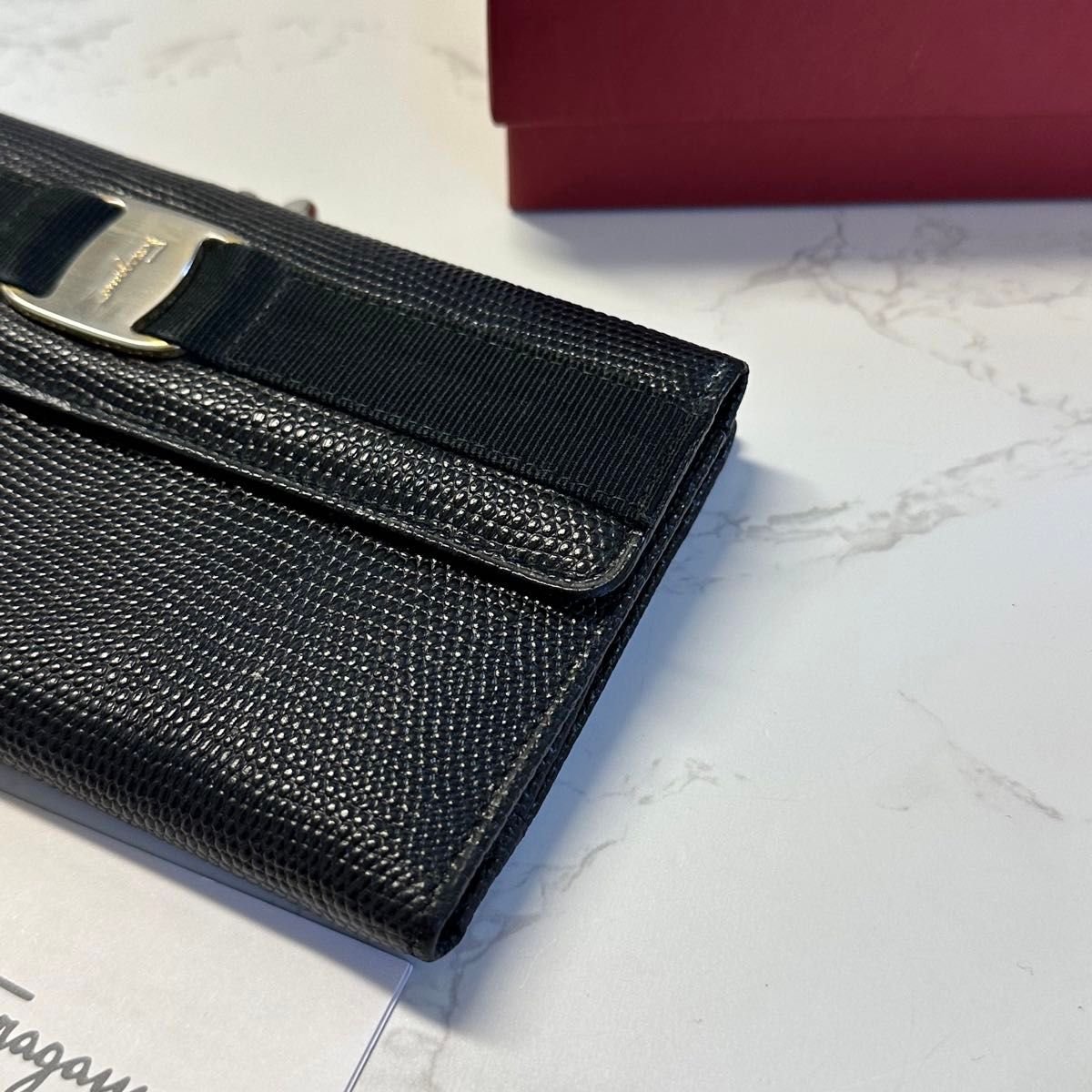 新品同様 サルヴァトーレフェラガモ Salvatore Ferragamo 財布 新品同様 サルヴァトーレフェラガモ Salvatore Ferragamo 財布
