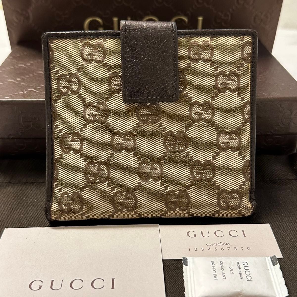 新品同様！ グッチ GUCCI 財布 二つ折り　折り財布　GGキャンバス