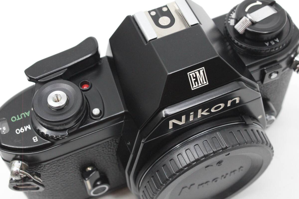 【動作確認済／超美品】 ニコン Nikon EM ボディ 659万番 MT4043_画像3