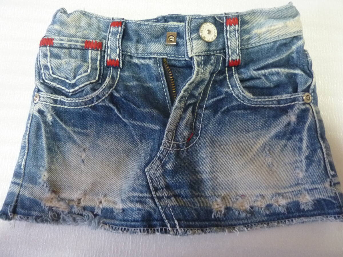 ★BUNNYJOY JEANS ダメージデニム【ショートスカート】☆ビンテージ風☆お洒落ロゴボタン★女の子サイズ(サイズは説明に記載)★中古品★_画像3