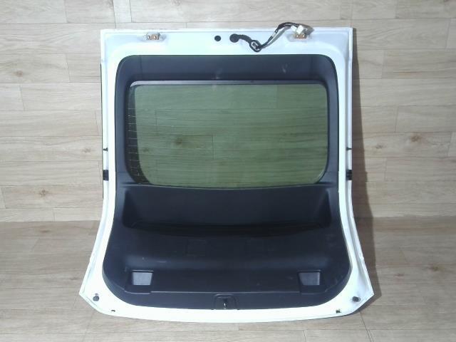 プリウス DAA-ZVW30 　バックドア　Ｒゲート　リアゲート L 2ZR-FXE 040 67005-47120/68105-47070_画像8