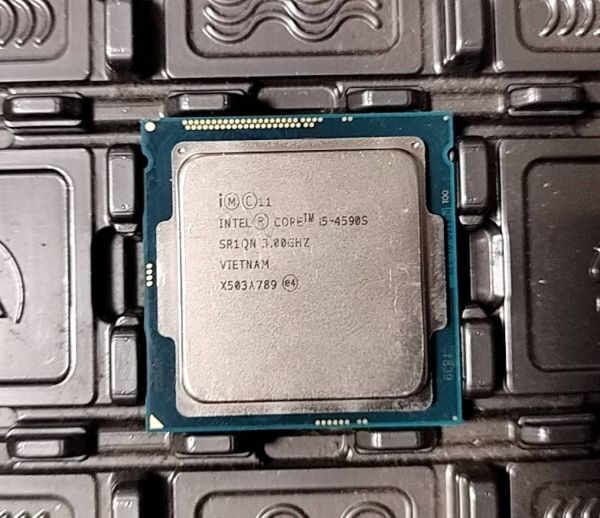 Intel Core i5-4590S 3.00GHz （第4世代） 送料無料 CPUの画像1