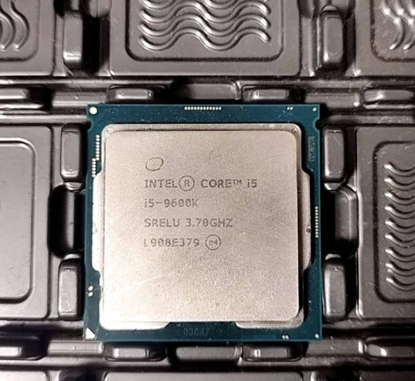 Intel Core i5-9600K 3.70GHz SRELU（第9世代） 送料無料 CPUの画像1