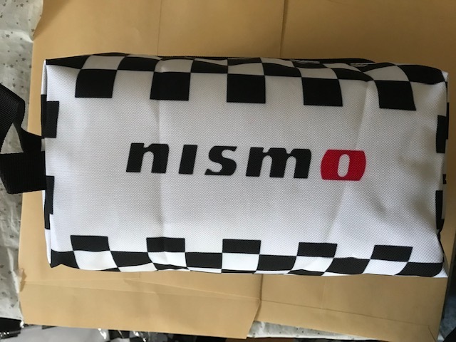 送料無料！目立つ！誰も持ってない？NISMO ニスモロゴ 軽量セカンドバッグ ポーチ 道具入れ R35 マーチ ノート オーラ Z35の画像1