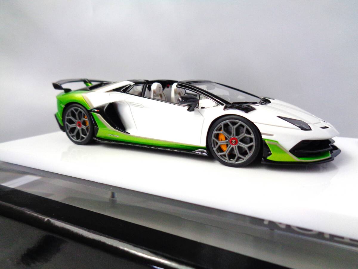 アイドロン EIDOLON アクセルワークス AXELLWORKS 1/43 Lamborghini Aventador SVJ Roadster 2020 Ad Personam 2tone paint EM669 AX3の画像4