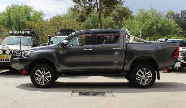 フロント2 5インチ リア2インチ ハイラックス HILUX GUN125 フロント2 5インチ リア2インチ ハイラックス HILUX GUN125