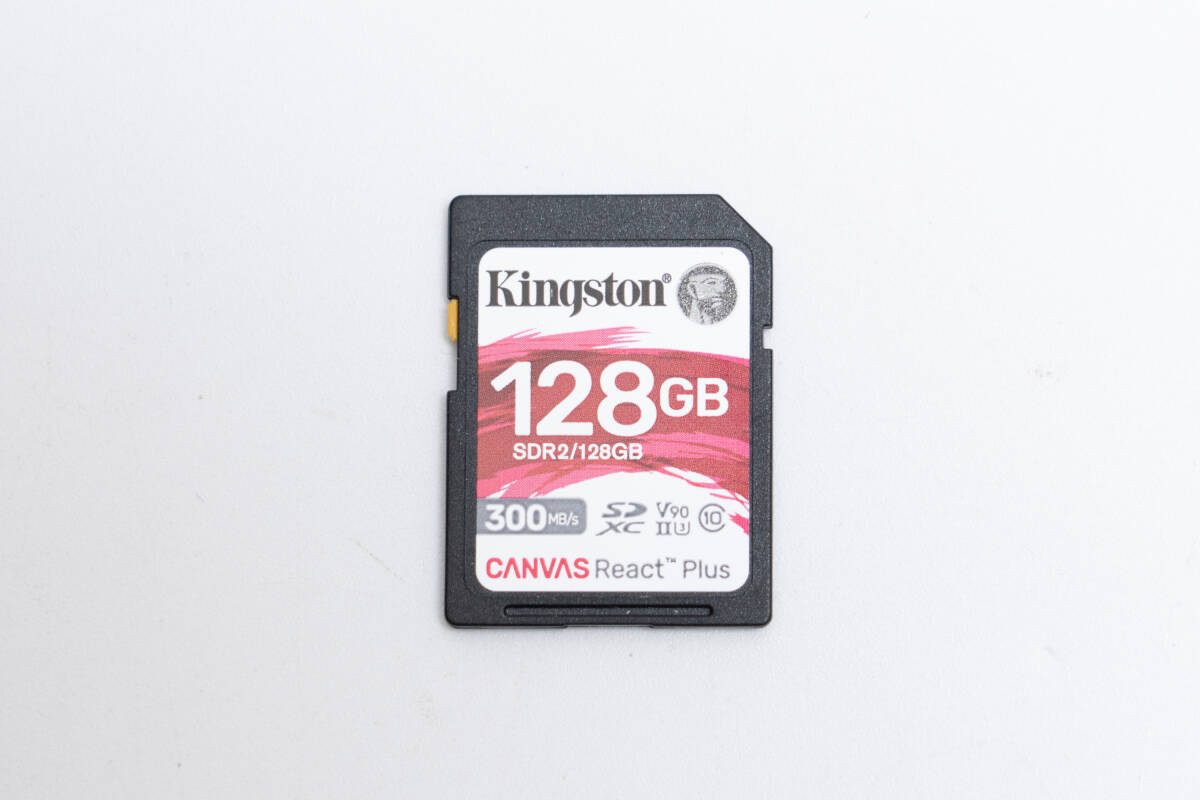 #102 Kingston キングストン SDカード 128GB 300MB/s SDXC V90 U3 clas10 4K