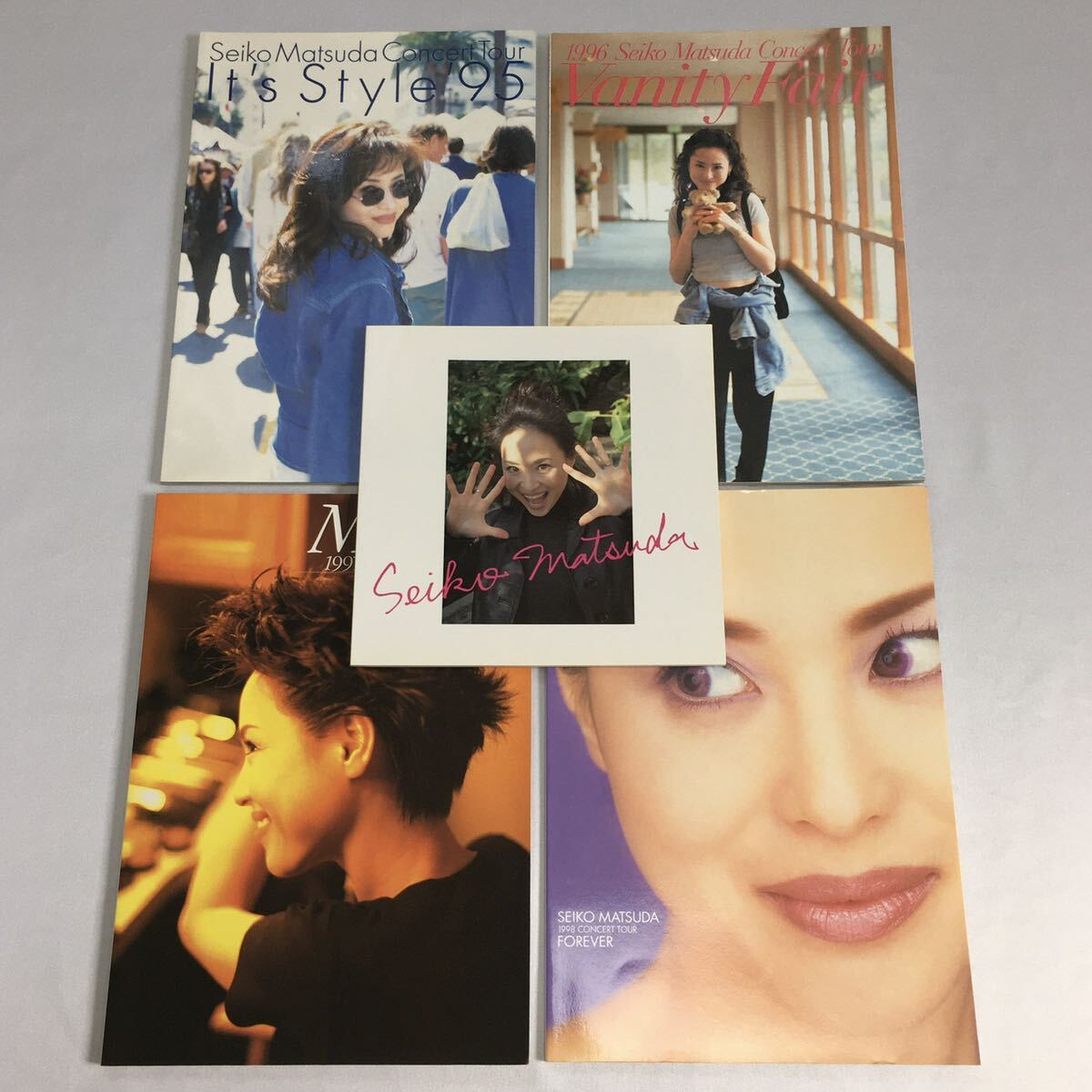 [ 5冊セット ] 松田聖子 Concert Tour 1995 It's Style 1996 Vanity Fair 1997 My Story 1998 FOREVER パンフレット プライベート 写真集の画像1