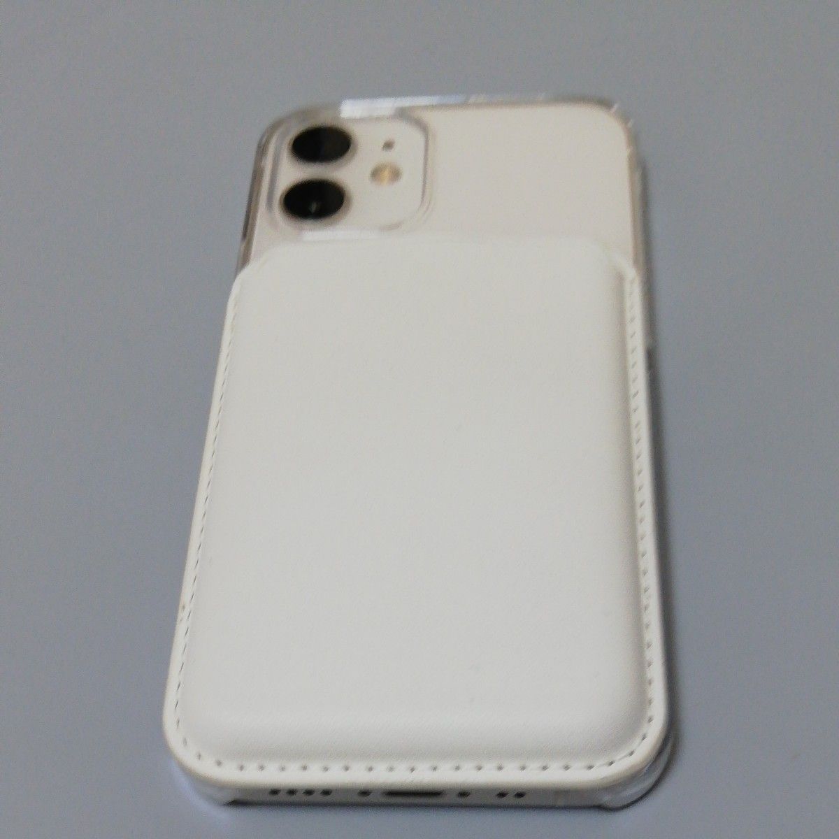 【即日発送】iPhone12 mini 64GB ホワイト＋クリアケース＆MagSafe財布