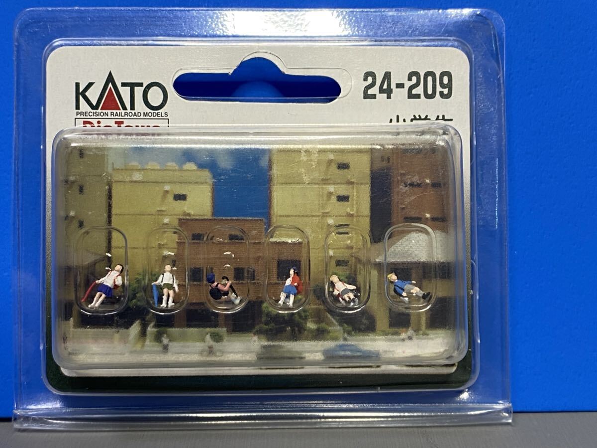 KATO Kato N gauge for doll 24-209 elementary school student breaking the seal settled 