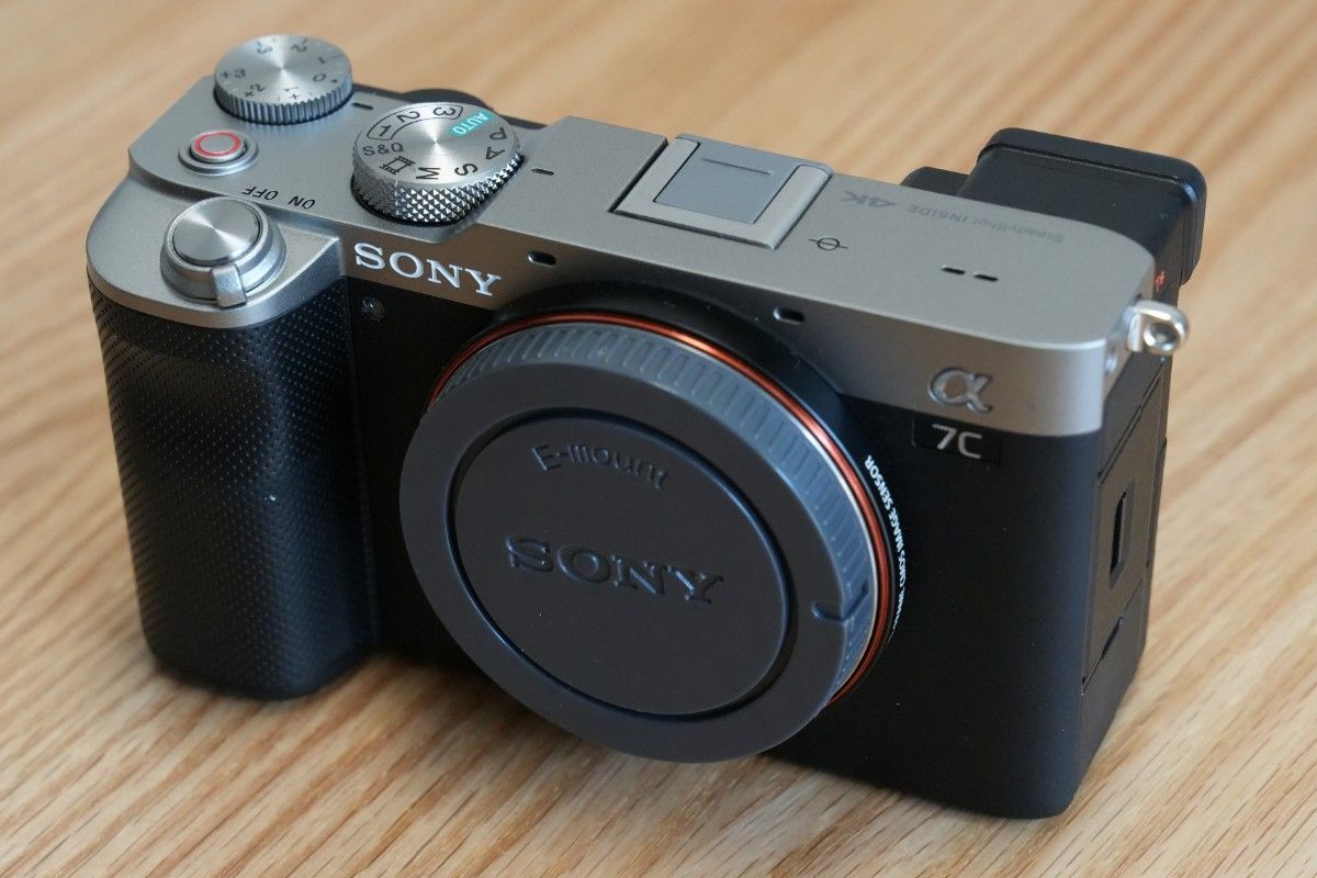 長期保証残有り 美品 SONY α7C ボディ シルバー ILCE-7C a7c 長期保証残有り 美品 SONY α7C ボディ シルバー ILCE-7C a7c