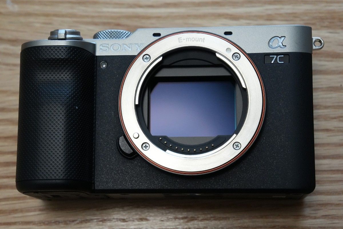 長期保証残有り 美品 SONY α7C ボディ シルバー ILCE-7C a7c 長期保証残有り 美品 SONY α7C ボディ シルバー ILCE-7C a7c